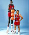 At one point, the tallest player and shortest player in NBA history played on the same team