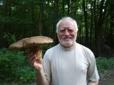 PsBattle: Harold showing of his mushroom